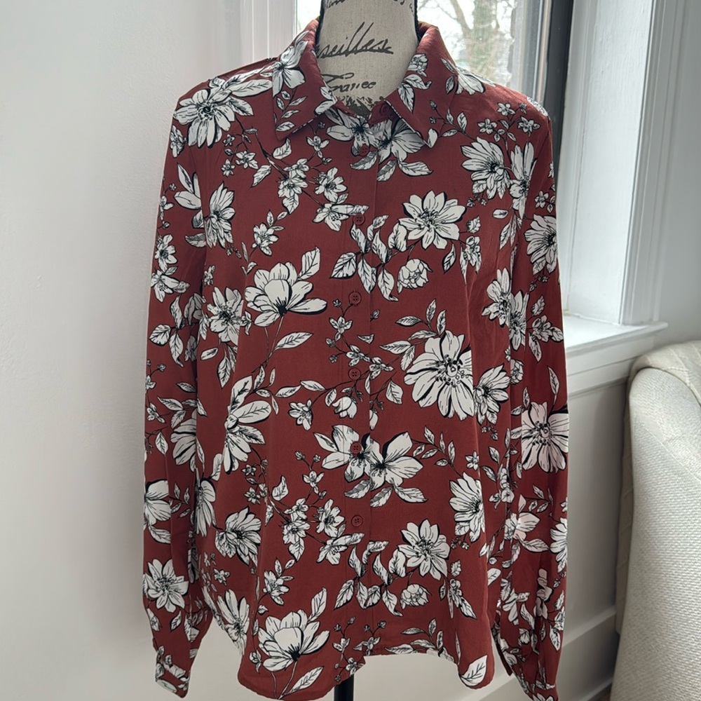 Like New Forever 21 Contemporary Blouse